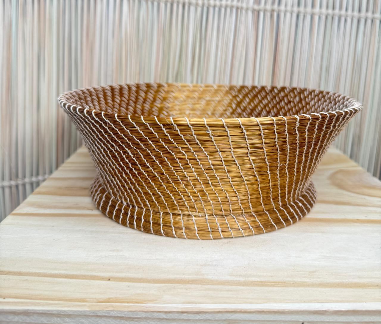 CESTA DE CAPIM DOURADO & SEDA DE BURITI